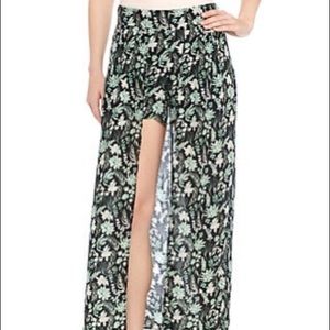 Kaari Blue Sassy Succulent Cape Shorts-NWT